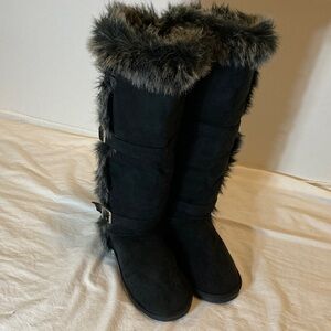 Source Unknown Black Fur-Trimmed Winter Boots